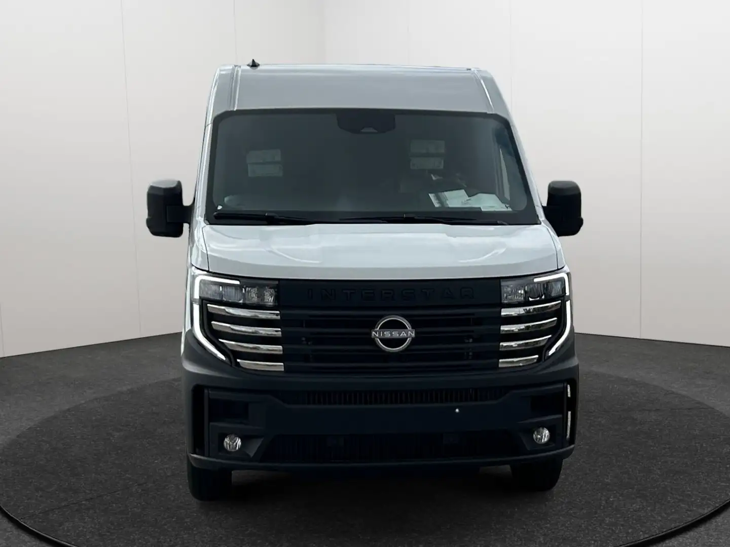 Nissan Interstar Furgón 2.0dCi L2H2 3.5T FWD N-Connecta Blanco - 2