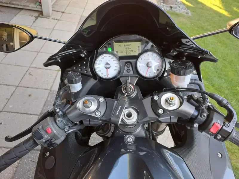 Kawasaki Ninja ZX-14R - foto 5