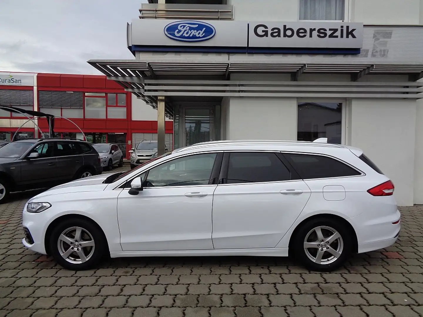 Ford Mondeo Traveller Titanium 2,0 Hybrid Aut. Weiß - 2