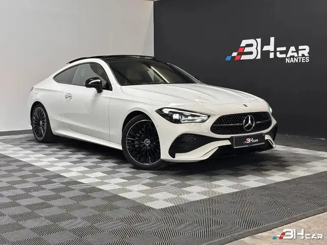 Mercedes-Benz CL 220 2.0 220 AMG LINE - Suivi Mercedes - Attelage - Excellent Etat - Toit ouvrant