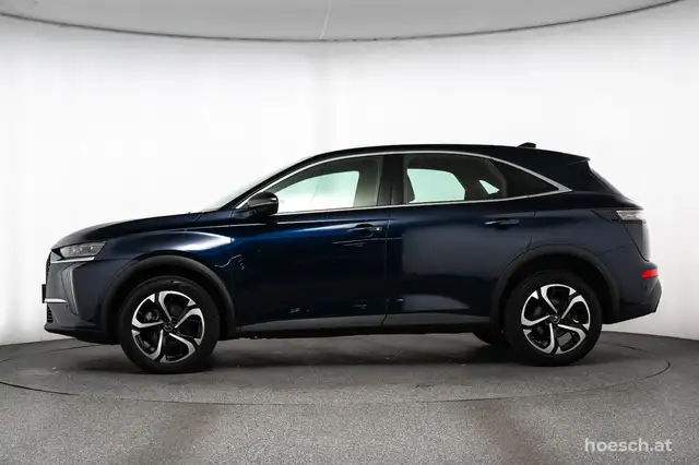 DS Automobiles DS 7 Crossback view 3