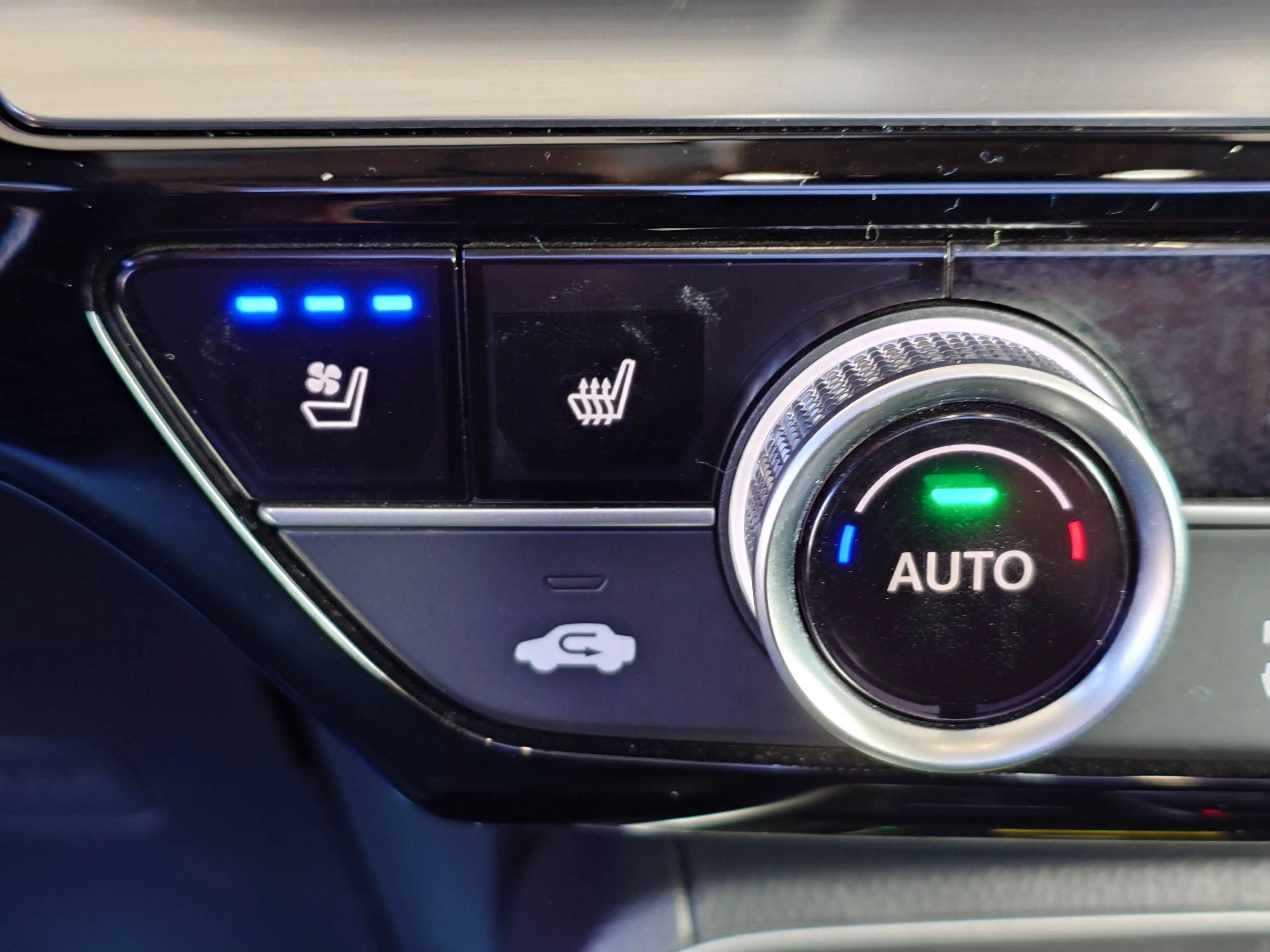 Honda CR-V CR-V e:HEV 2.0i AWD Advance HYBRID 184 PS 4X4 — photo 15