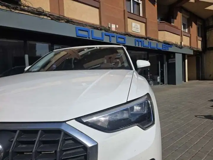 Audi Q3 2022, foto 8