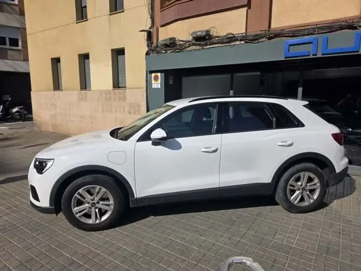 Audi Q3 2022, foto 7