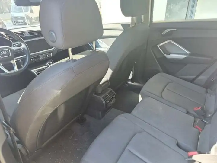 Audi Q3 2022, foto 11