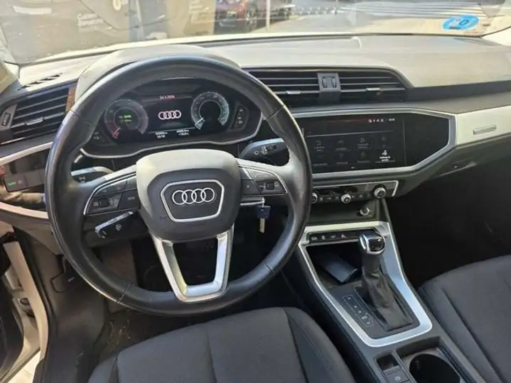 Audi Q3 2022, foto 4