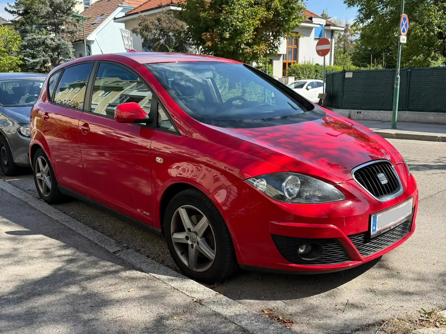 SEAT Altea Altea Chili 1,6 CR TDI Chili Rot - 1