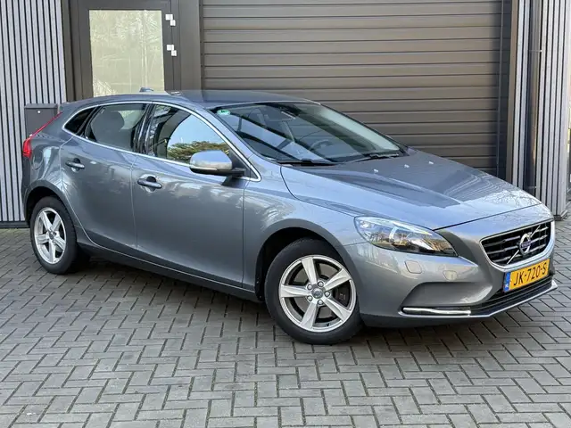 Volvo V40 1.5 T3 Momentum