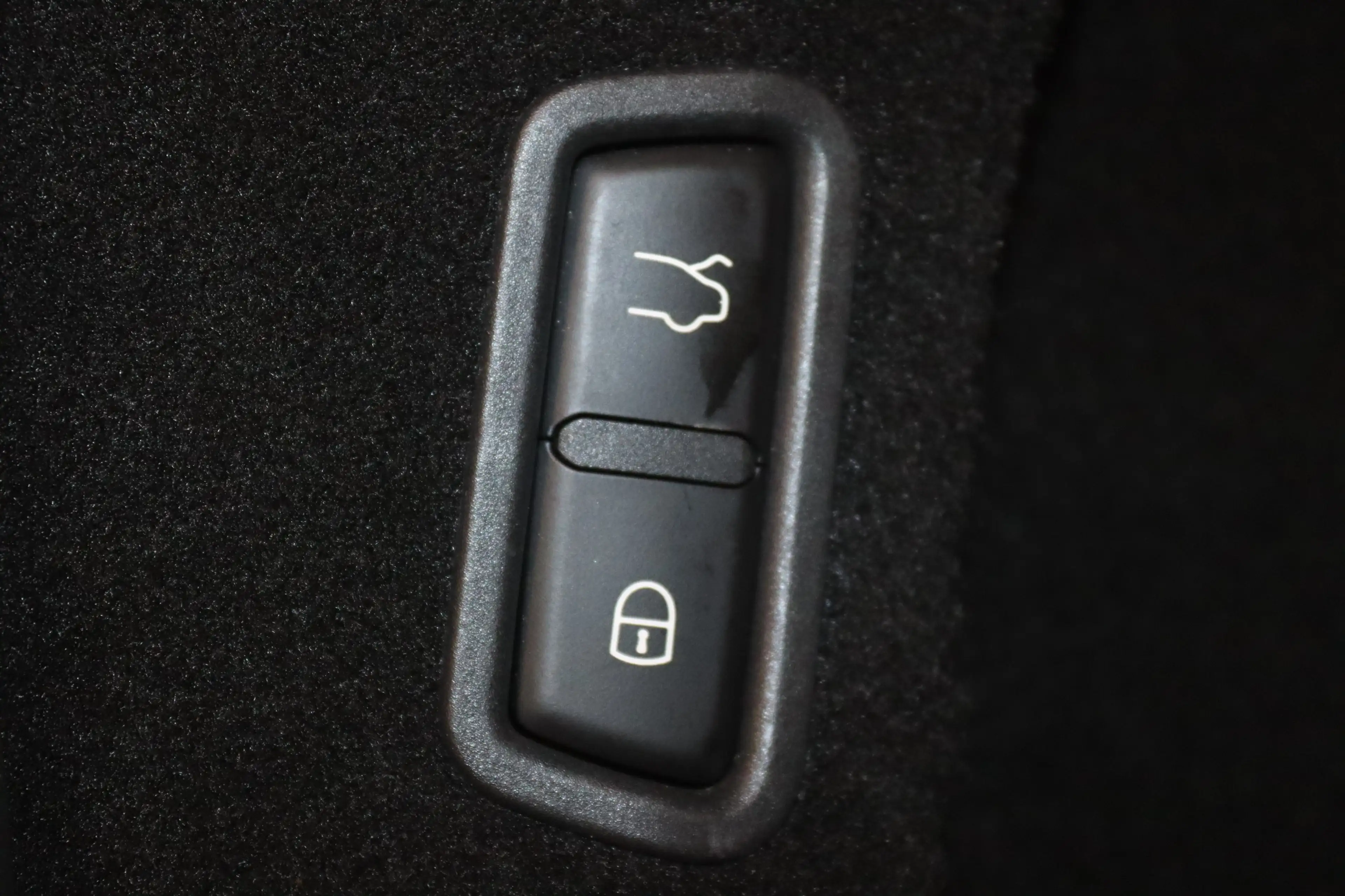 Maserati Levante Diesel Gran Sport-NAV-XENON-LEDER-360°- — photo 8