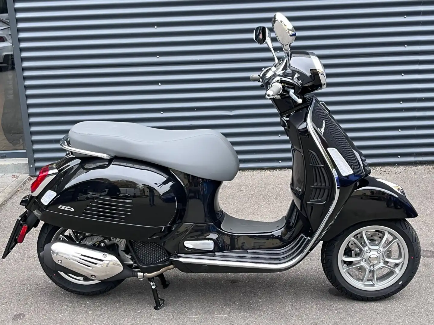 Vespa GTS 125 E5+ *NEU * SOFORT VERFÜGBAR *TOP PREIS Negro - 2