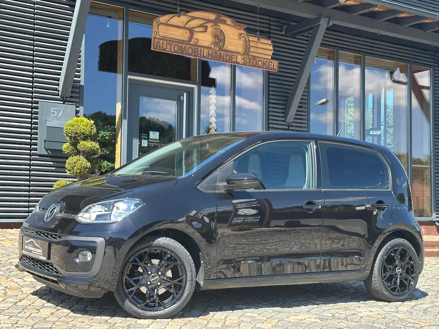 Volkswagen up! up! 1.0 BMT +LED+SITZHEIZUNG+PDC+GARANTIE+ Schwarz - 1