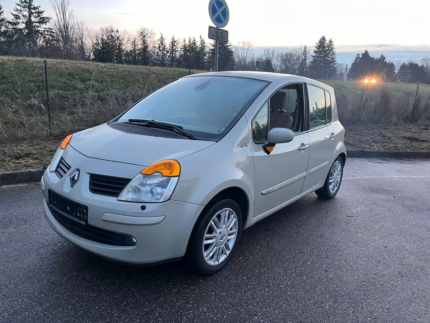 Renault Modus Initiale Automatik VOLL Leder Pano Сірий - 1