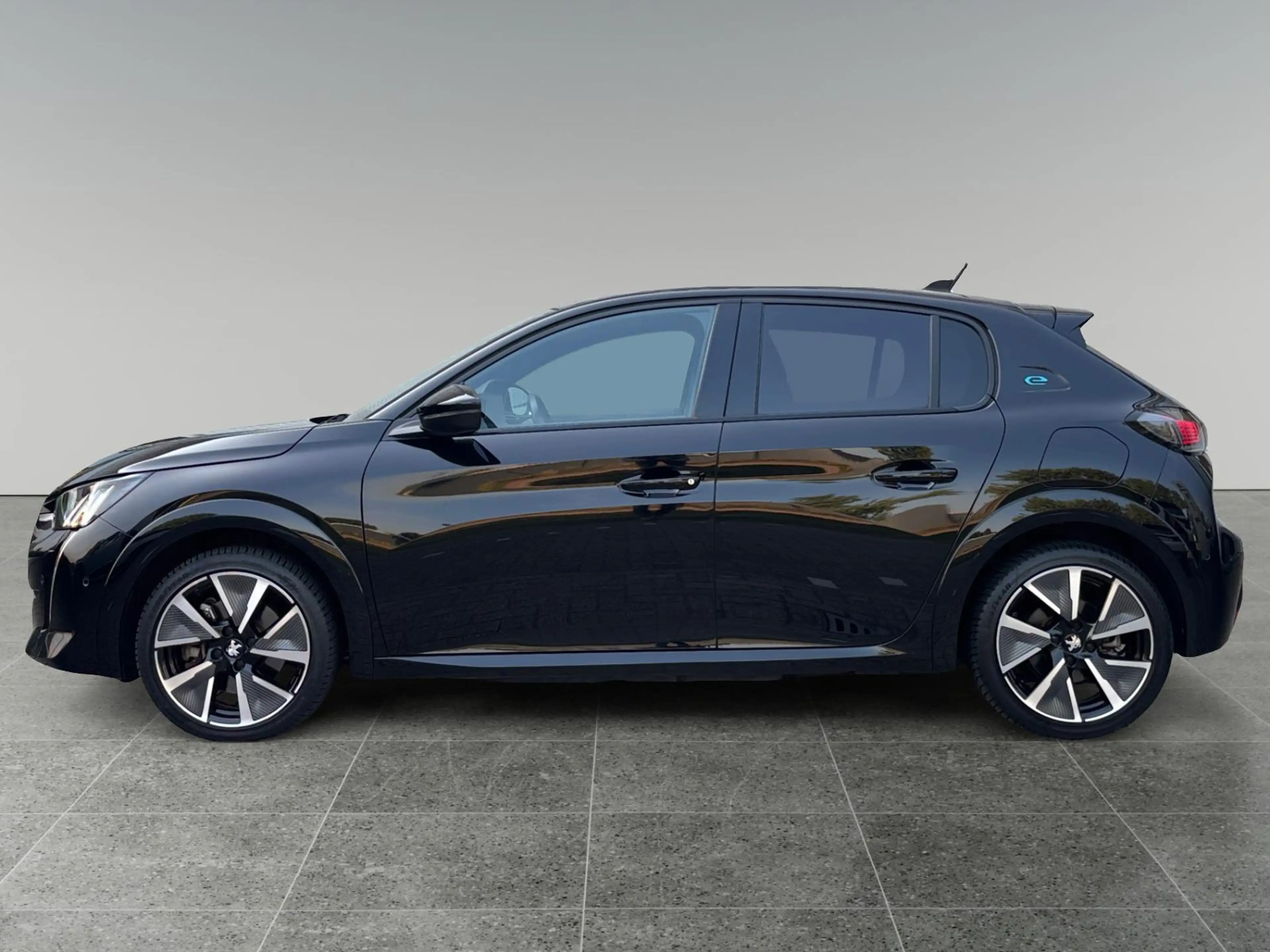 Peugeot e-208 GT EV 3-FASEN 50kWh 136pk | ADAPTIVE CRUISE | PANO — photo 2