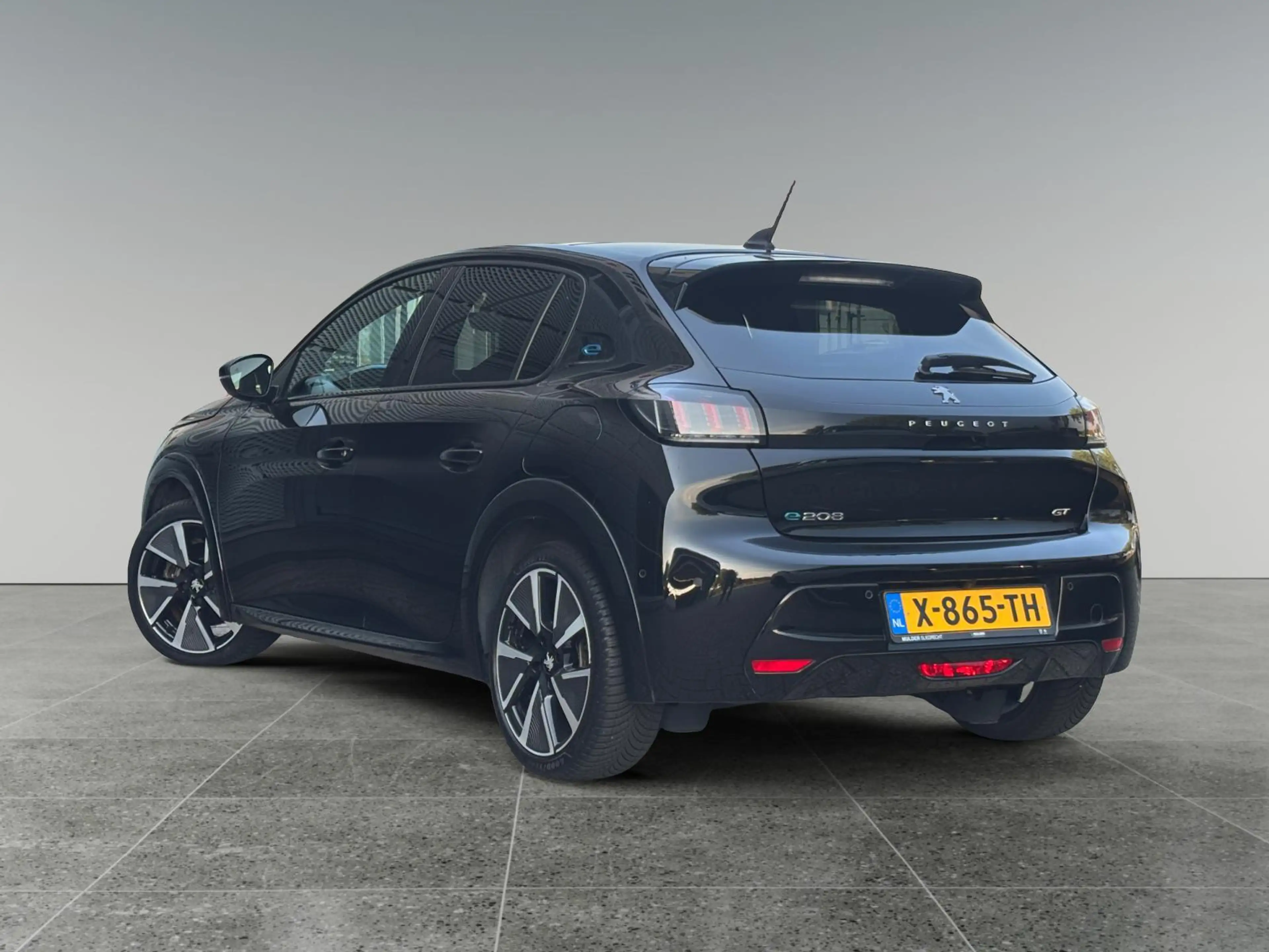 Peugeot e-208 GT EV 3-FASEN 50kWh 136pk | ADAPTIVE CRUISE | PANO — photo 3