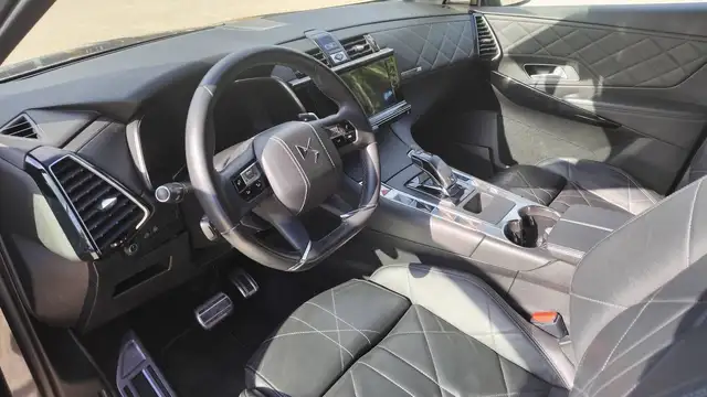 DS Automobiles DS 7 Crossback view 8