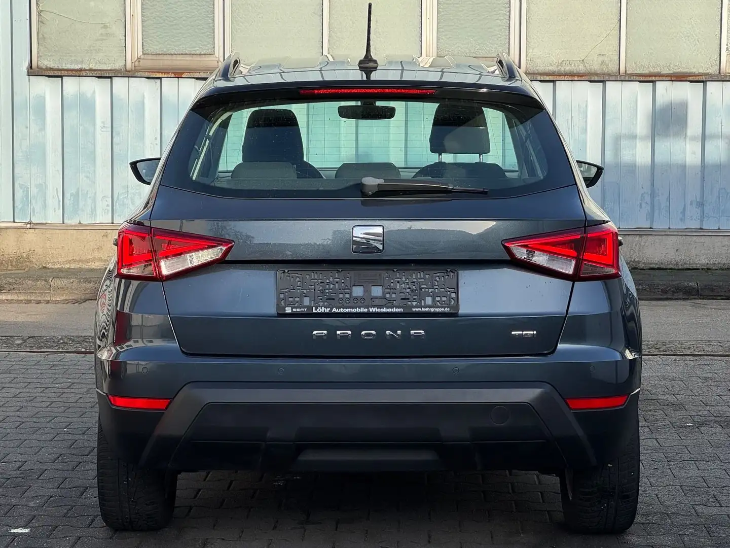 SEAT Arona TGI Style Navi LED SHZ PDC Grau - 2