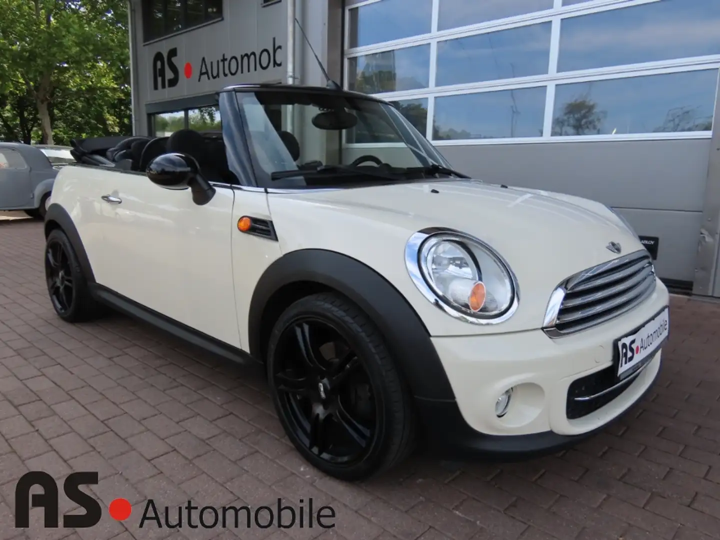 MINI Cooper D Cabrio 1.6Ltr. Sitzheizung*Temp*8-fach Beige - 1