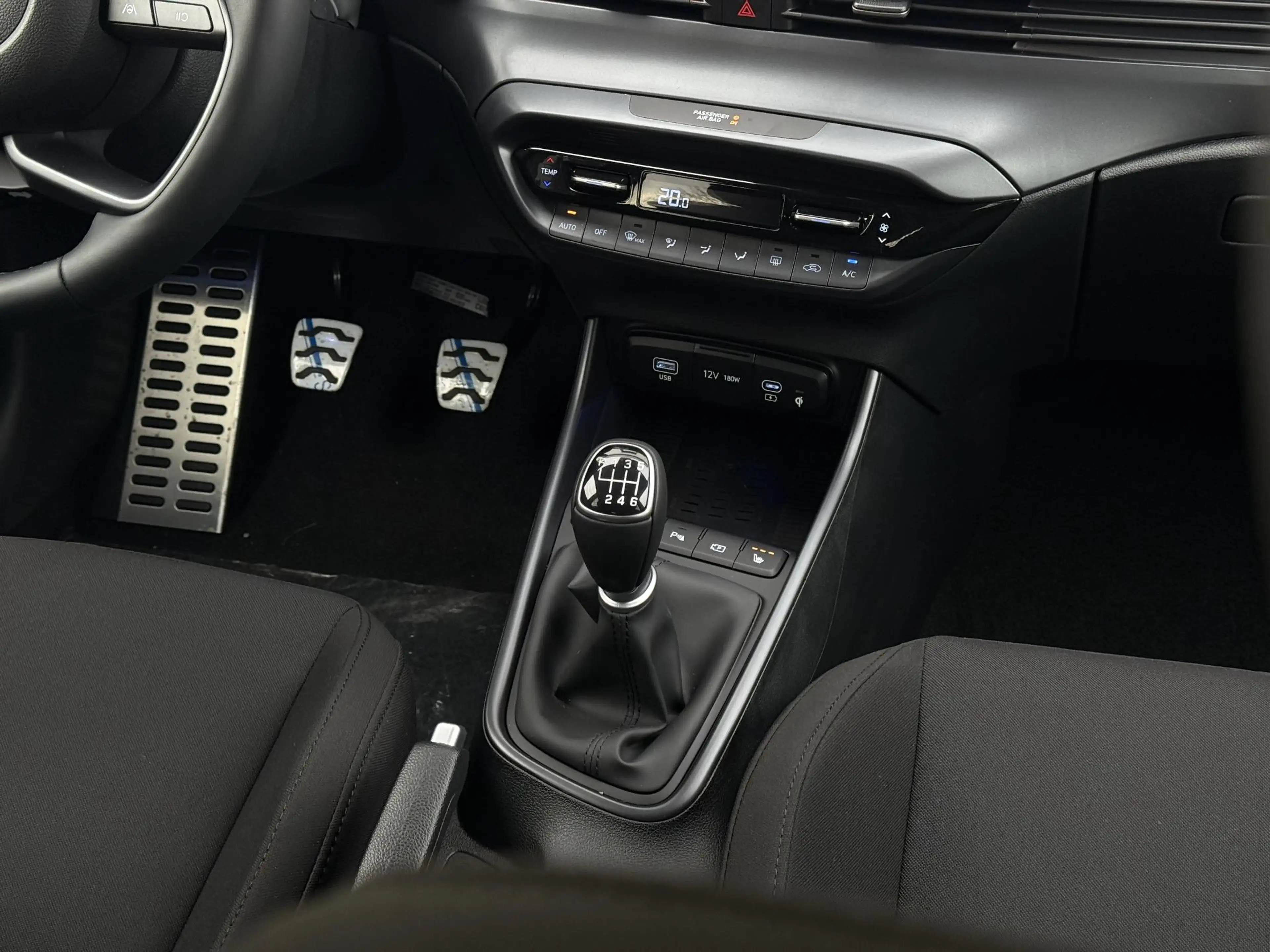 Hyundai BAYON 1.0 T-GDI Premium / Dodehoekdetectie / Stoel- & St — photo 15