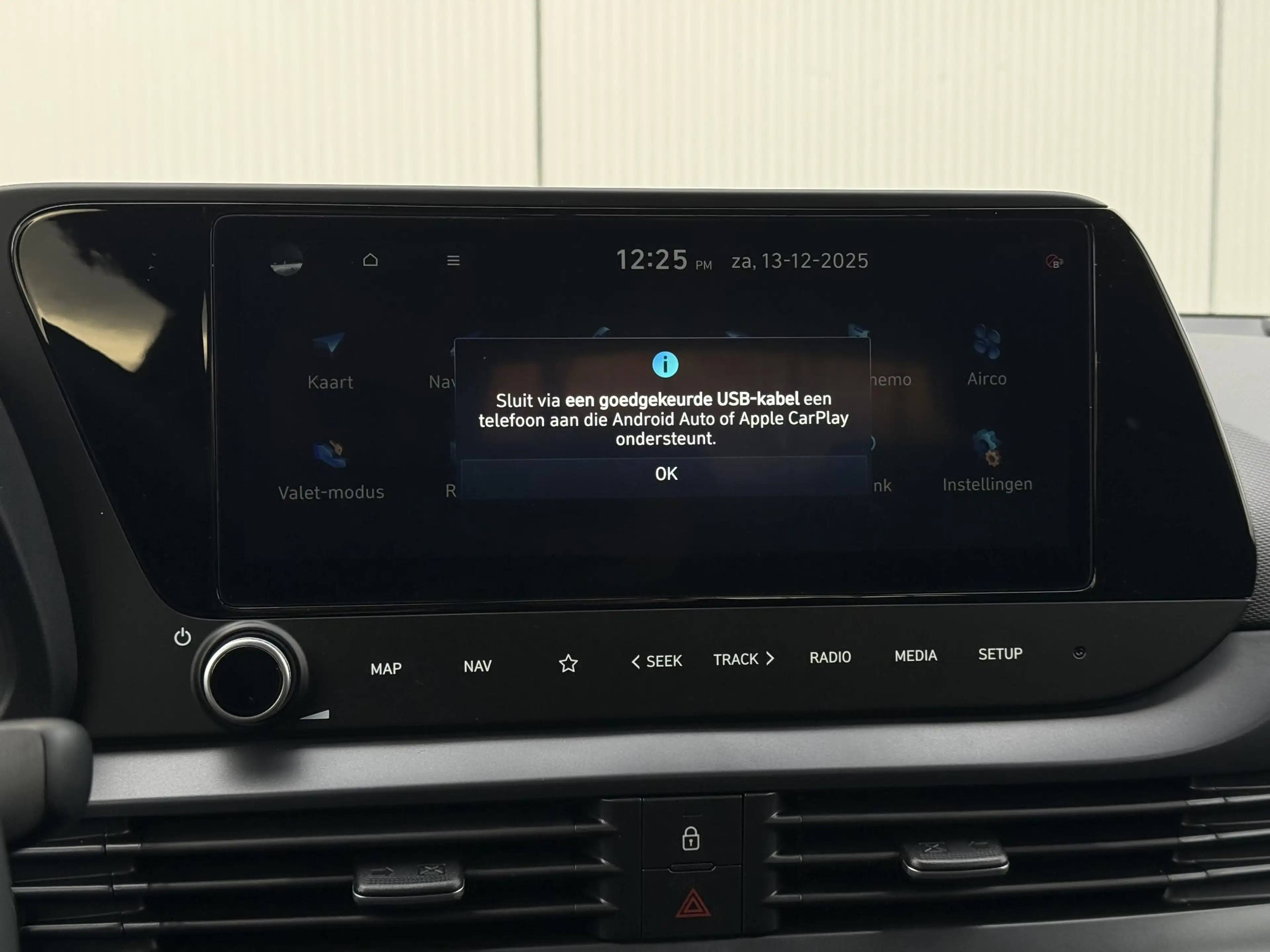 Hyundai BAYON 1.0 T-GDI Premium / Dodehoekdetectie / Stoel- & St — photo 45