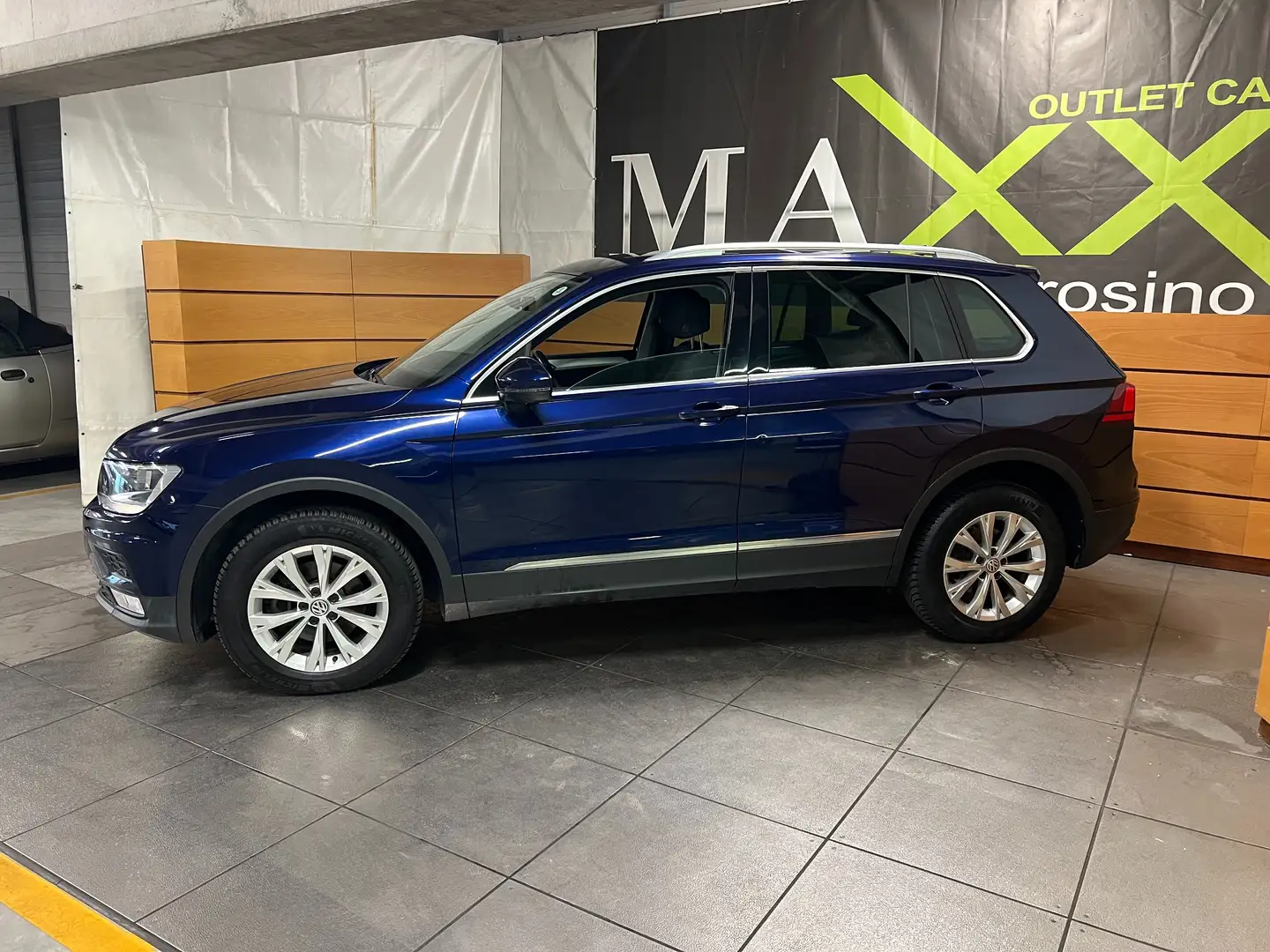 Volkswagen Tiguan Tiguan II 2016 2.0 tdi Business 4motion 150cv dsg Blu/Azzurro - 2