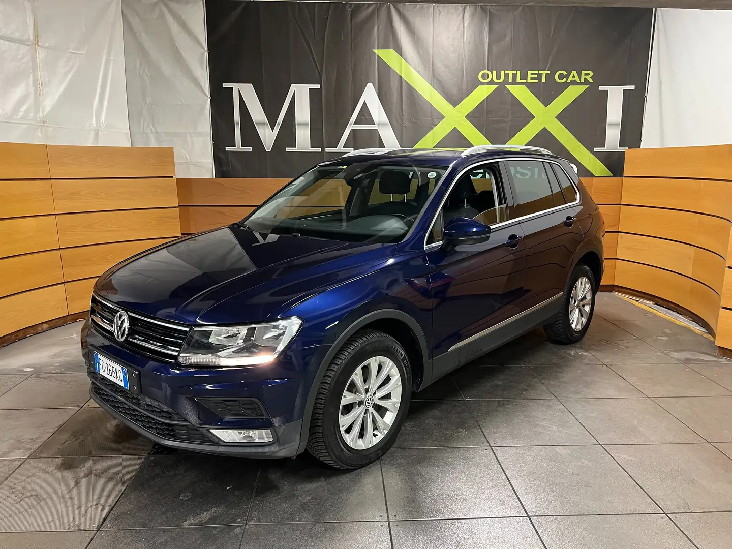 Volkswagen Tiguan Tiguan II 2016 2.0 tdi Business 4motion 150cv dsg Blu/Azzurro - 1