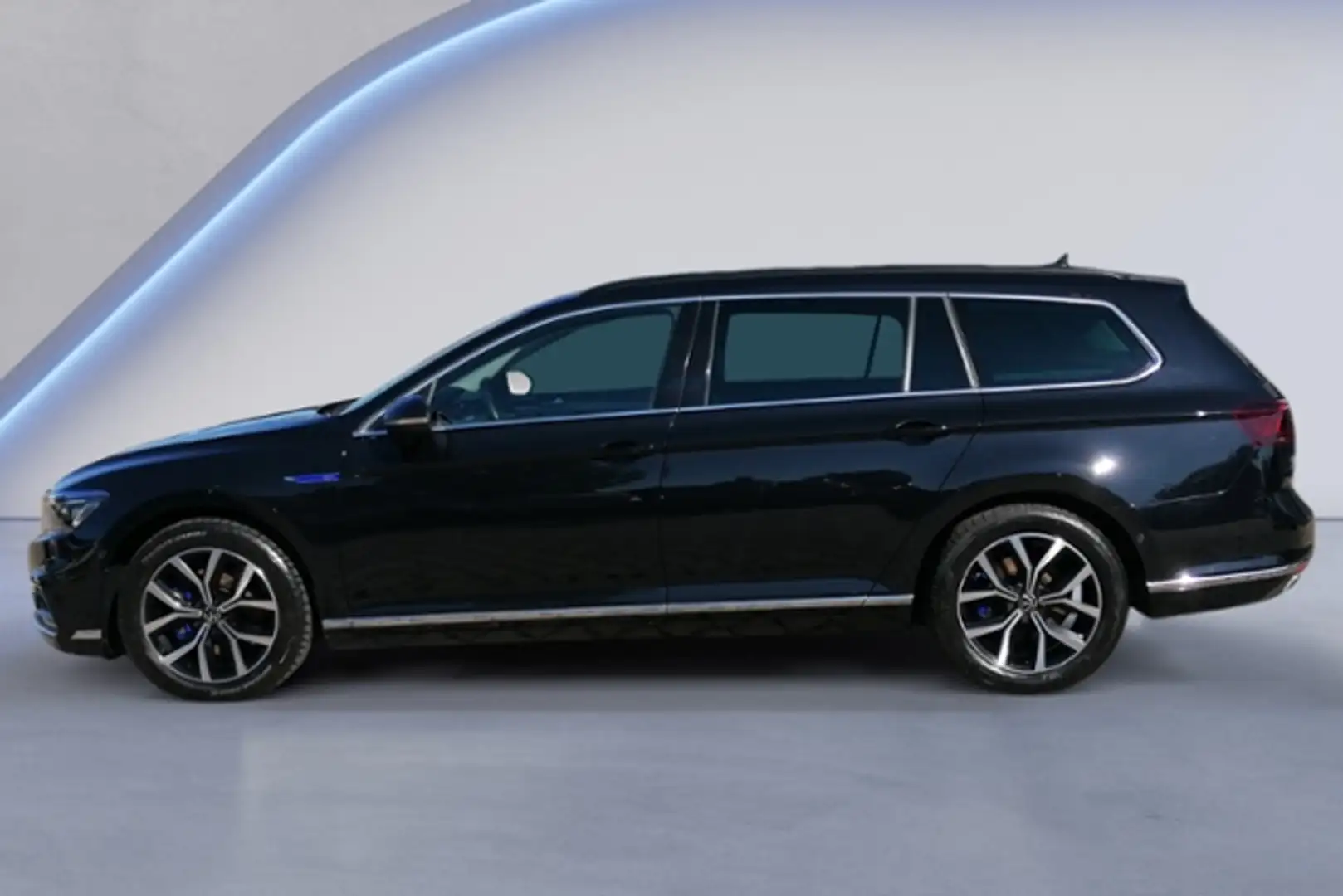 Volkswagen Passat Variant GTE KAMERA+AHK+MATRIX+PARKLENK Schwarz - 2