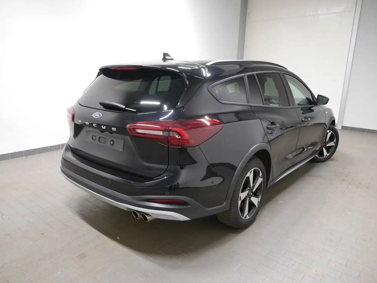Ford Focus Turnier Active 1.5 EcoBlue Auto./ACC/NAVI Schwarz - 2