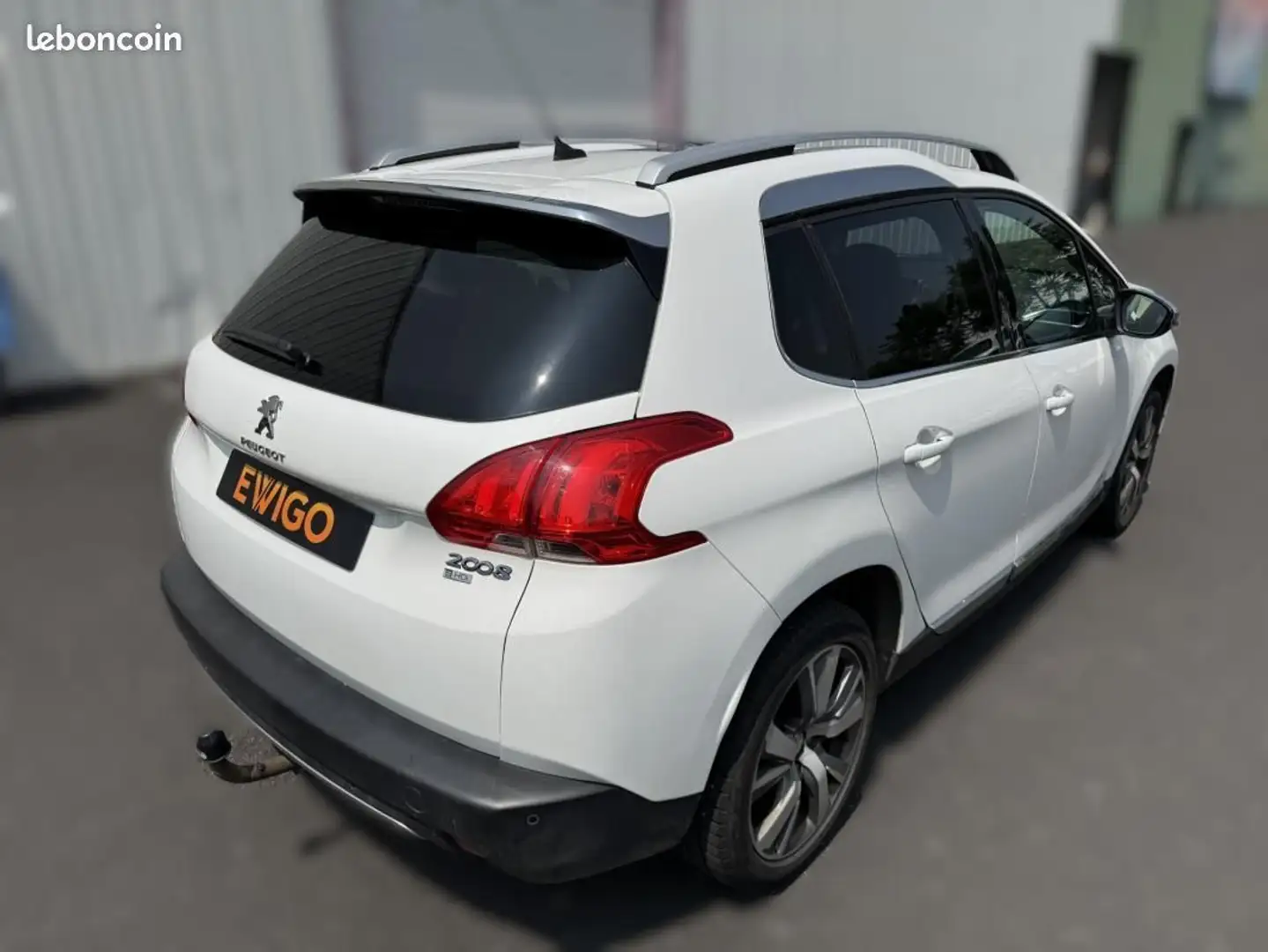 Peugeot 2008 GENERATION-I 1.6 E-HDI 115Ch FELINE TITANE-TOIT PA Blanco - 2