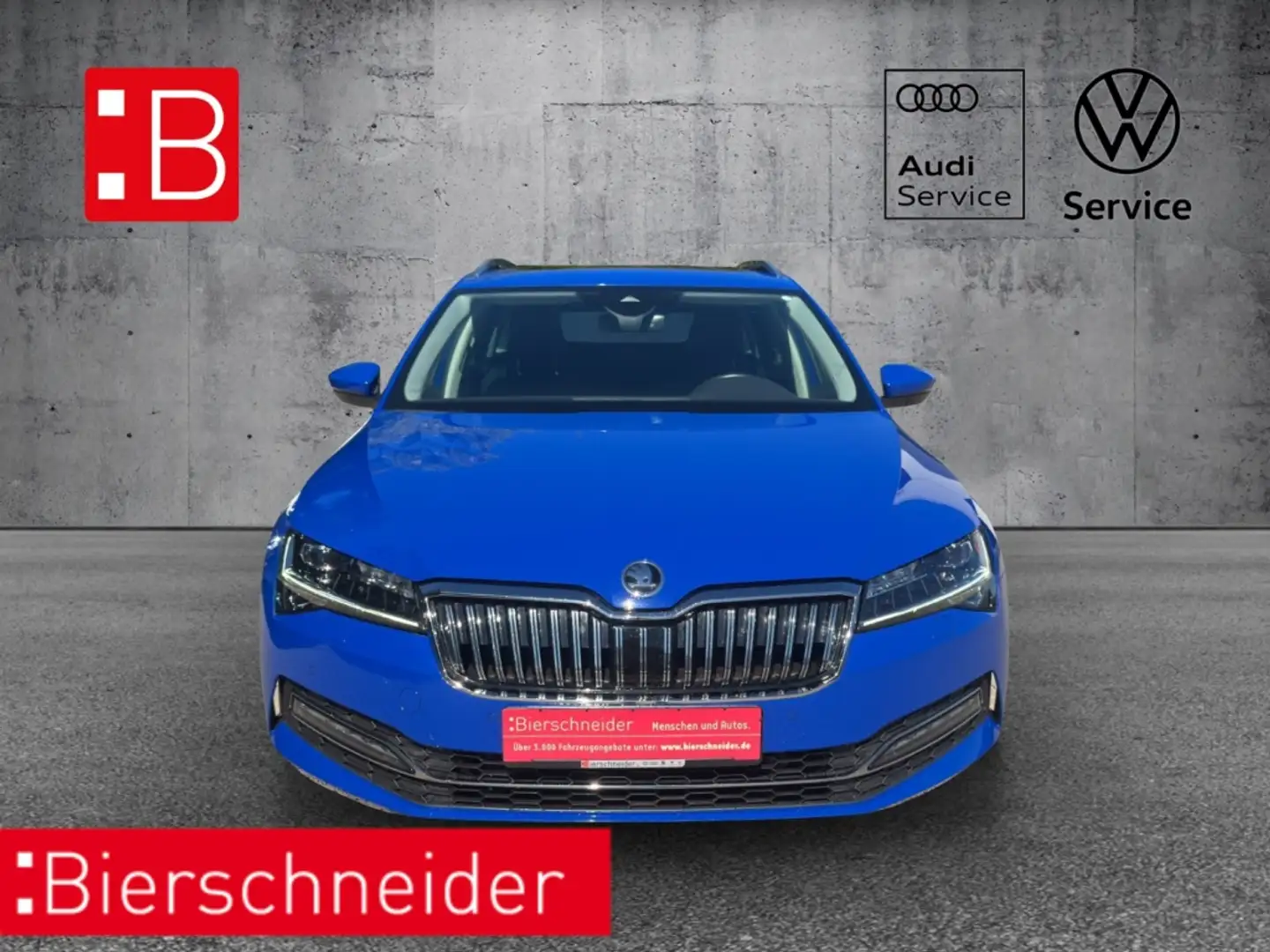 Skoda Superb Combi 2.0 TDI DSG Premium Edition DIGITAL LED PANO Blau - 2