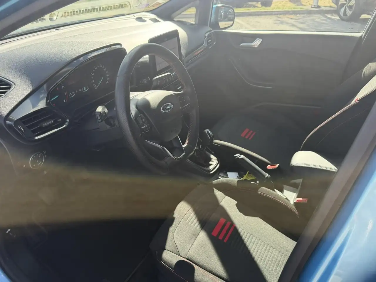 Ford Fiesta 5 portes — photo 10