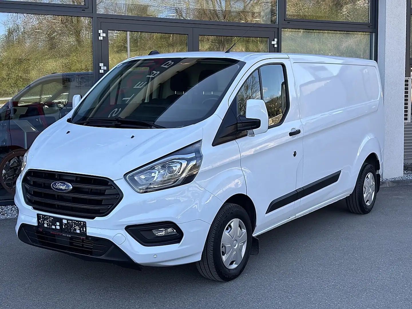 Ford Transit Custom Kasten 2,0 TDCi L2H1 300 Trend Weiß - 2