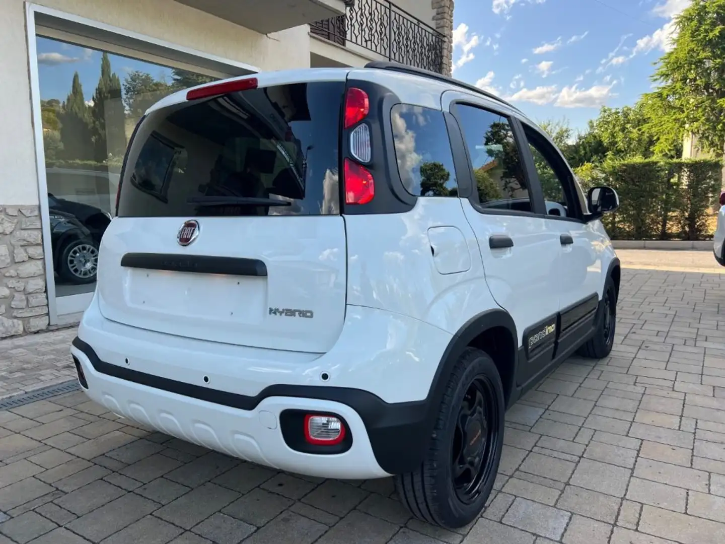 Fiat Panda 1.0 FireFly S&S Hybrid Pandina CROSS Wit - 2