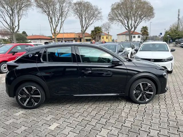 Lancia Ypsilon view 4