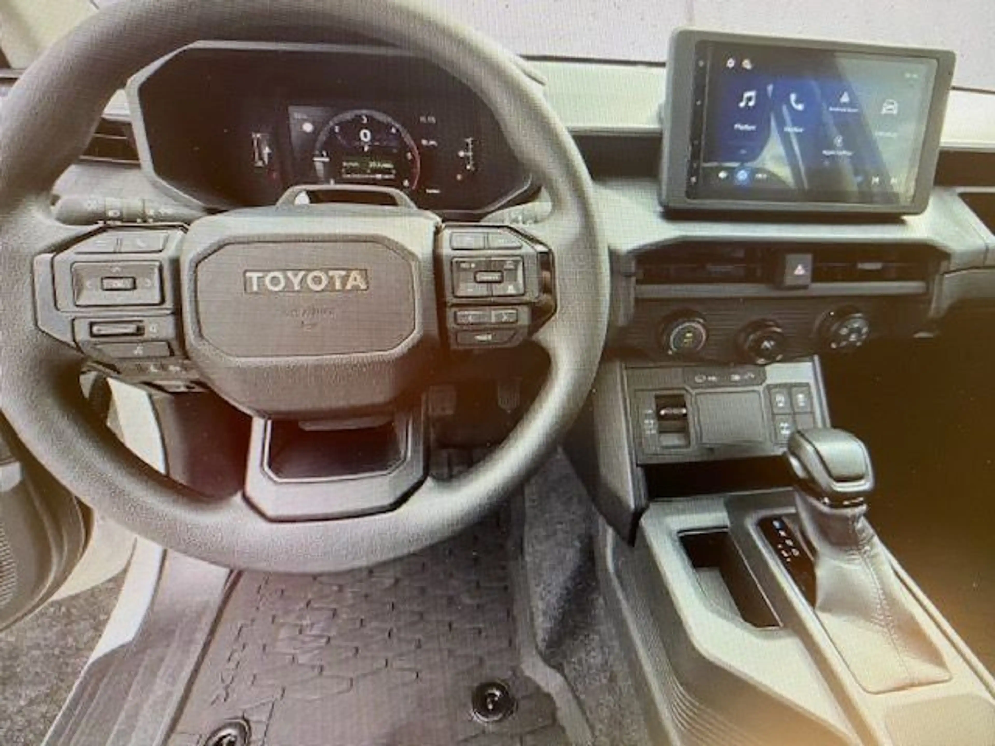 Toyota Hilux 2,8 MHEV DK Duty  4X4 APPLECAR ACC diverse — photo 9