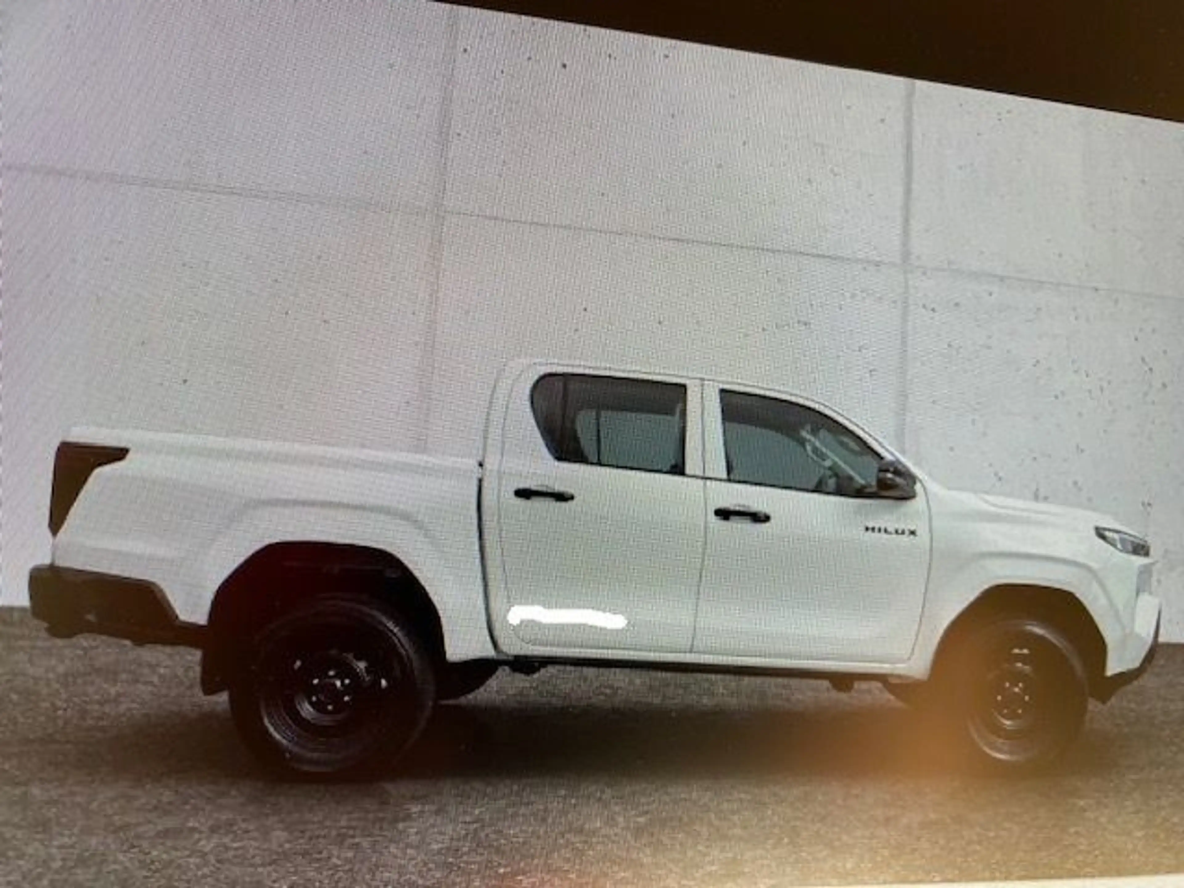 Toyota Hilux 2,8 MHEV DK Duty  4X4 APPLECAR ACC diverse — photo 5
