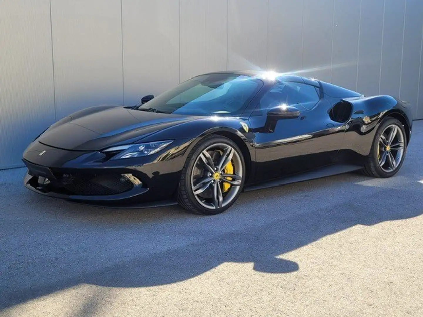Ferrari 296 GTS 296 GTS Roadster PHEV F1 DCT Schwarz - 2
