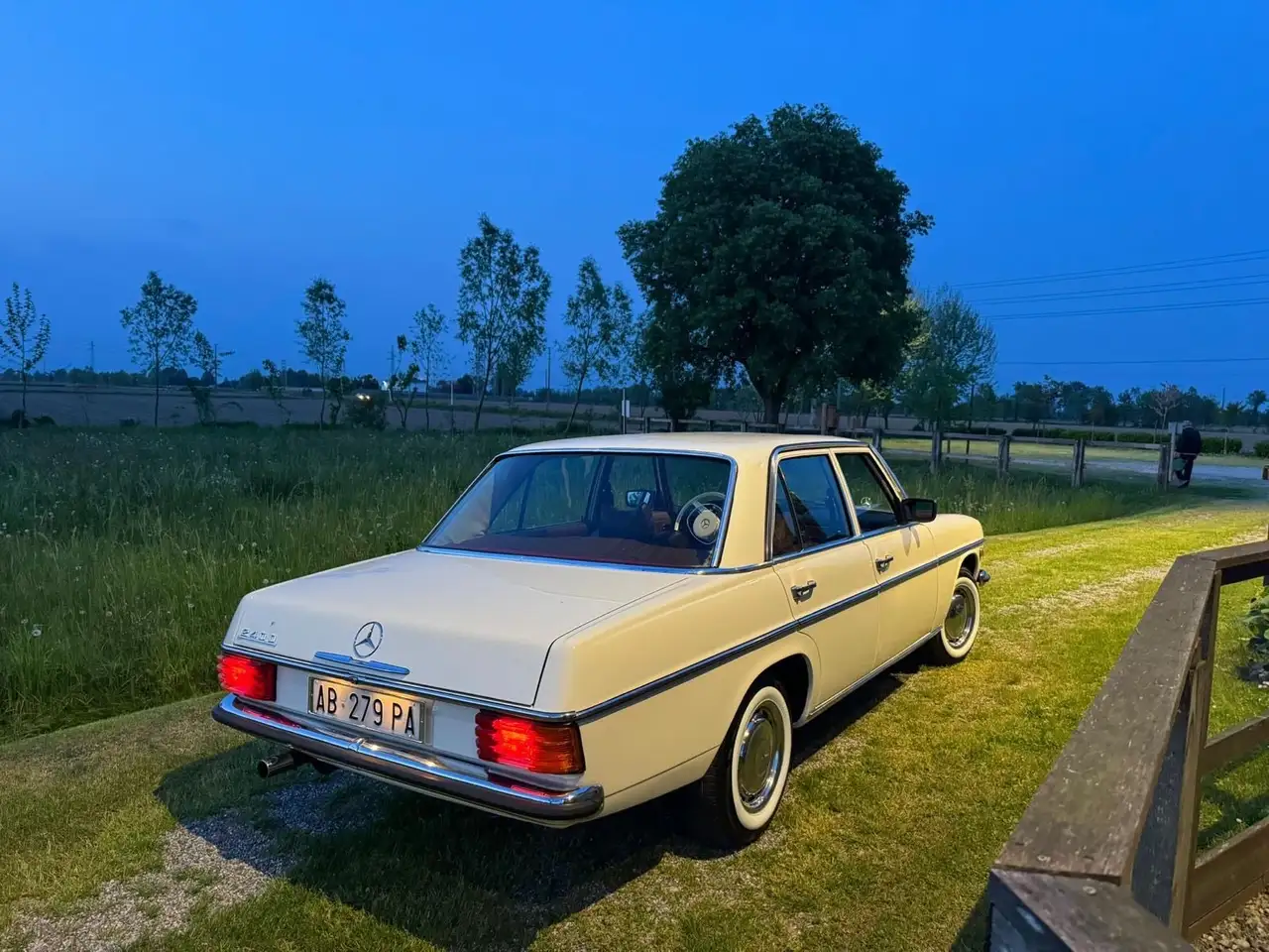 Mercedes-Benz W 114/115 Strich-Acht, foto 4