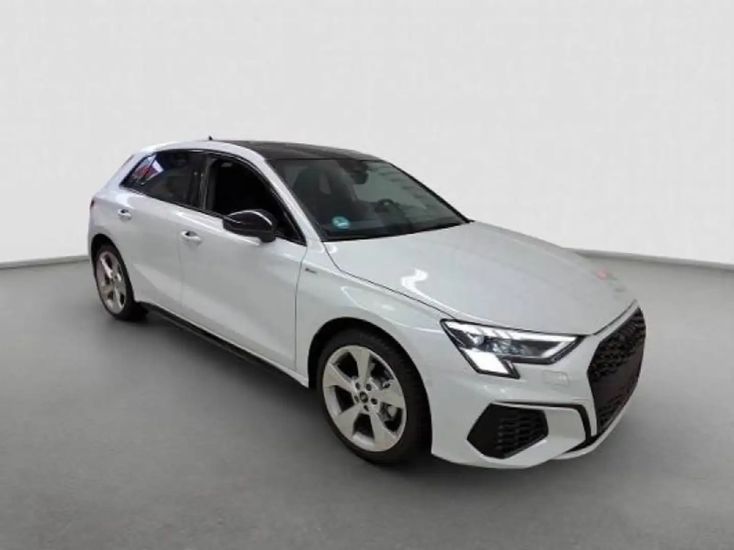 Audi A3 S line 35TFSI S tronic Weiß - 2