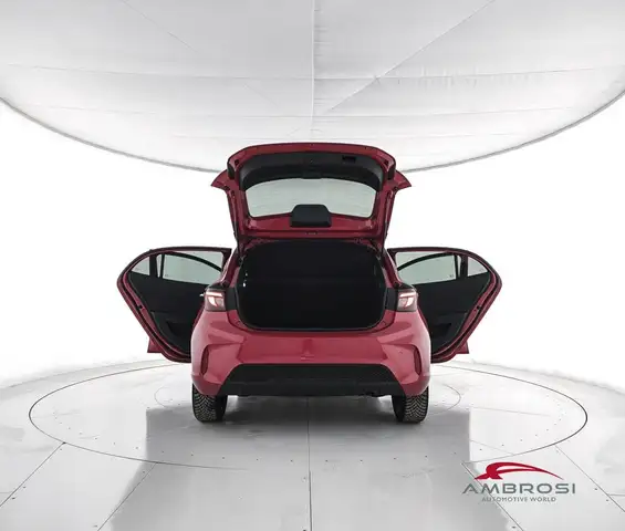 MG MG3 view 7