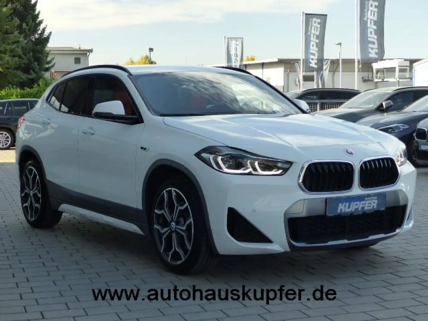 BMW X2 xDrive 25 e M Sport X Headup*Leder°el.Sportsi White - 2