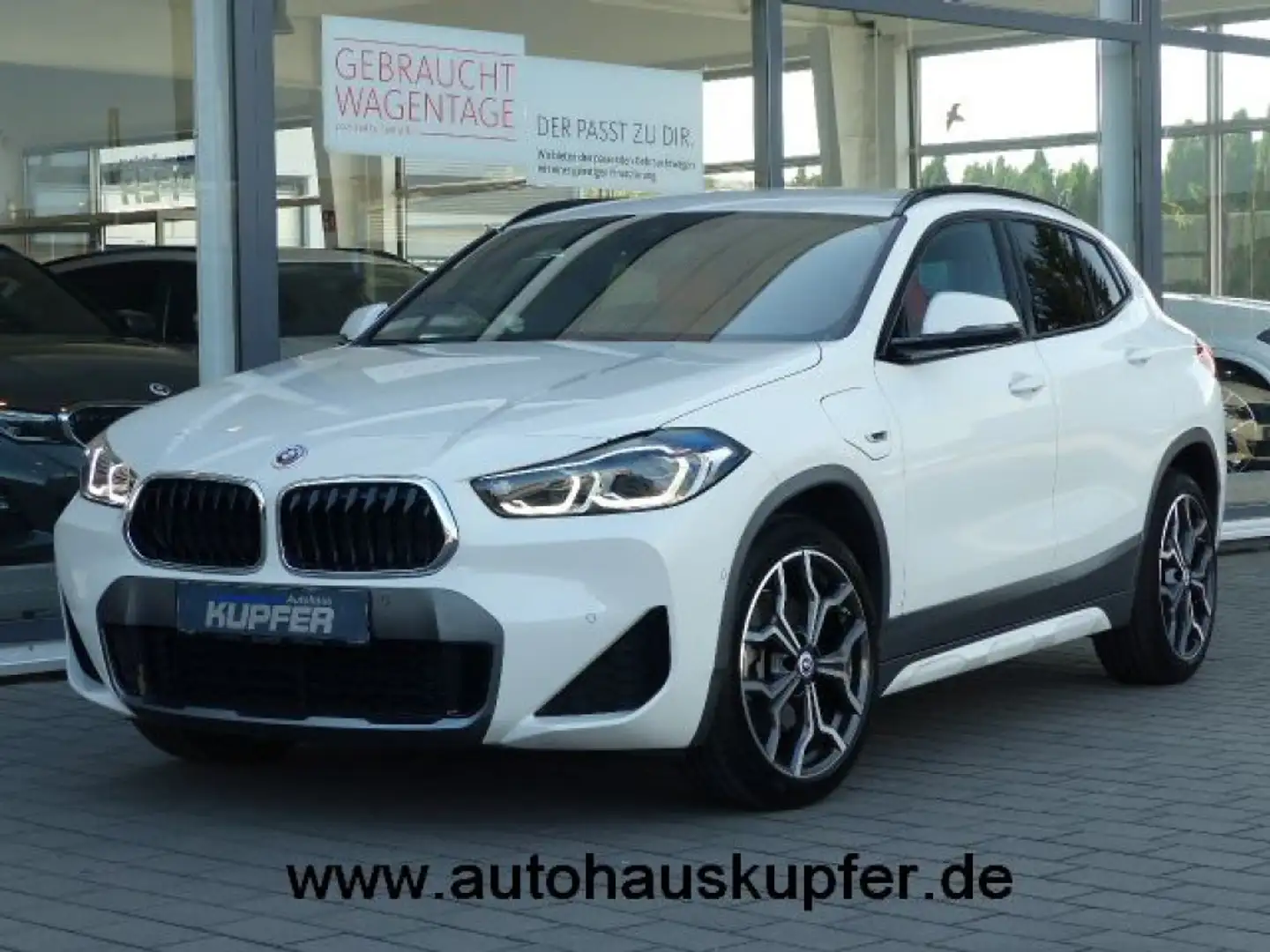BMW X2 xDrive 25 e M Sport X Headup*Leder°el.Sportsi White - 1