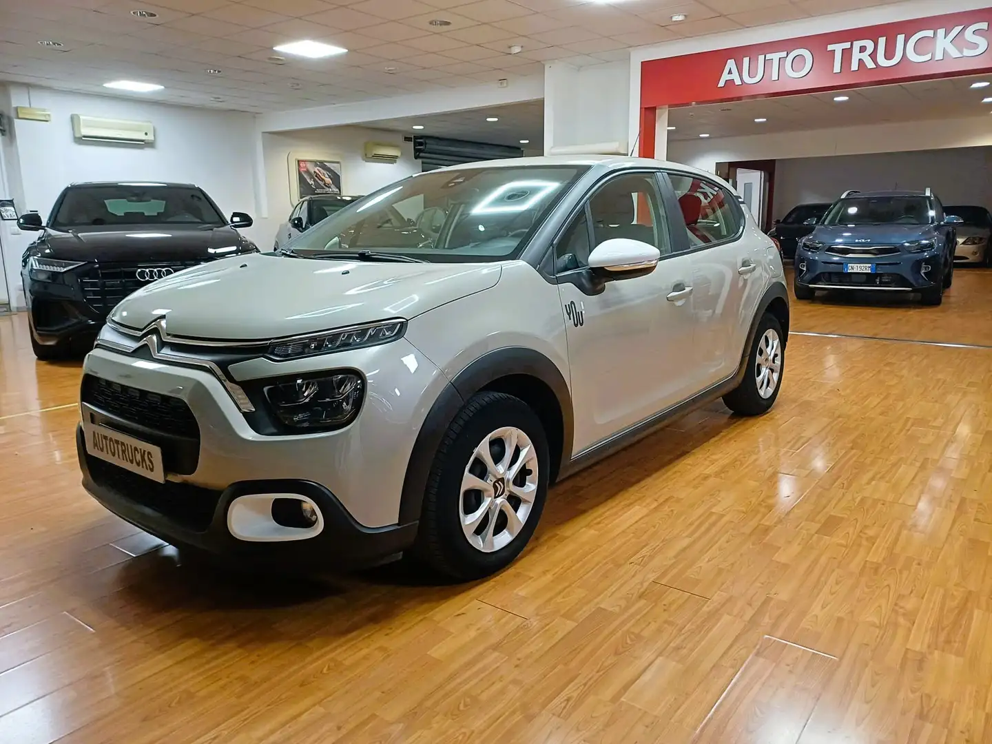 Citroen C3 1.5 bluehdi Feel Pack s Beige - 1