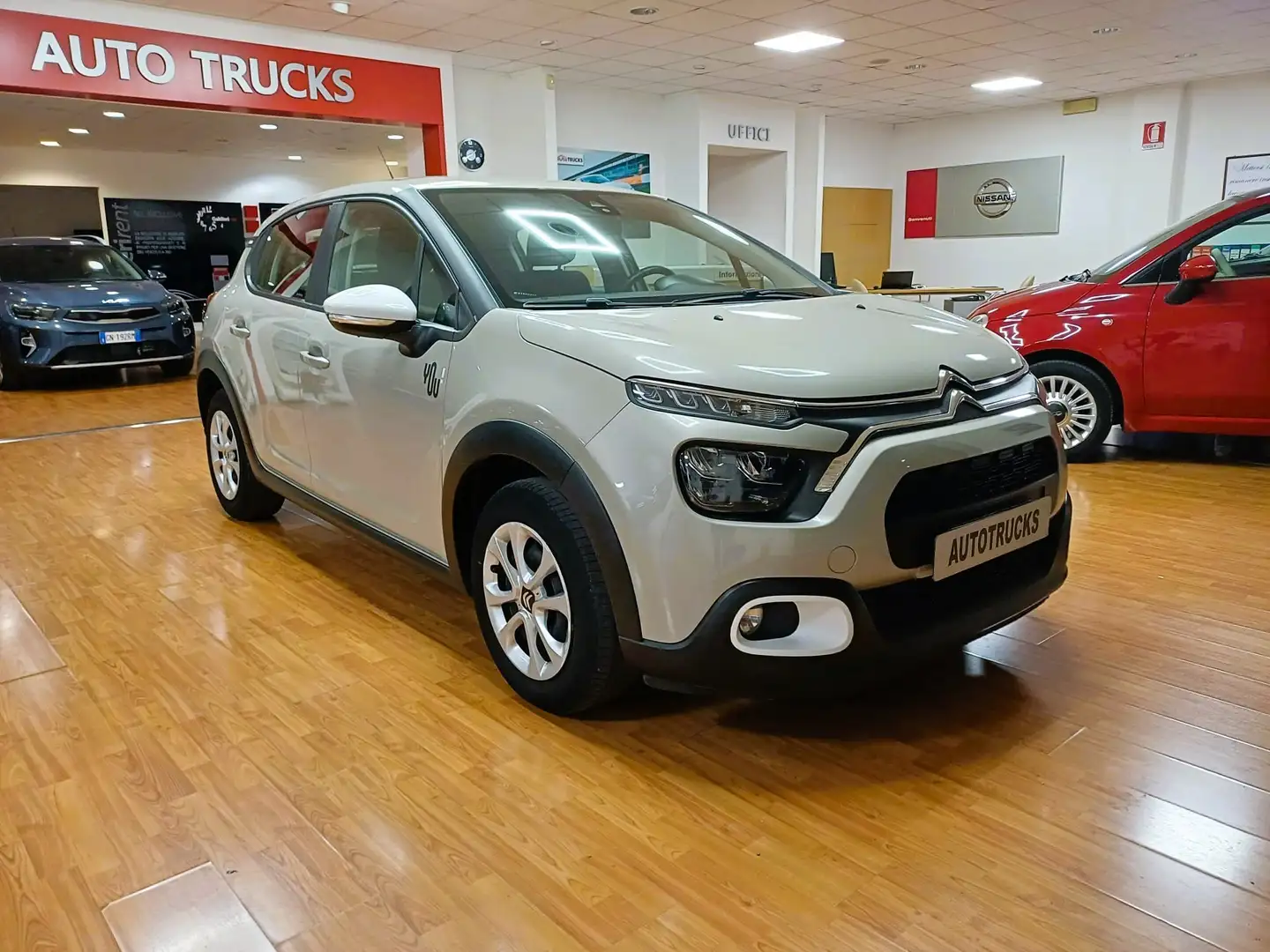 Citroen C3 1.5 bluehdi Feel Pack s Beige - 2
