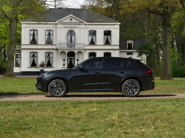 Maserati Grecale Modena 330pk | Luchtvering | Head-up