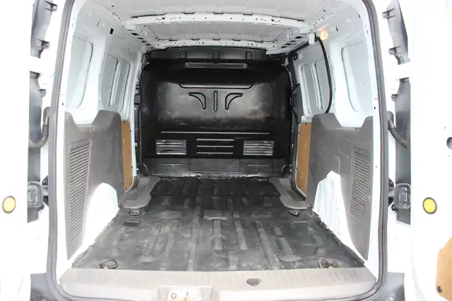 Ford Transit Connect view 6