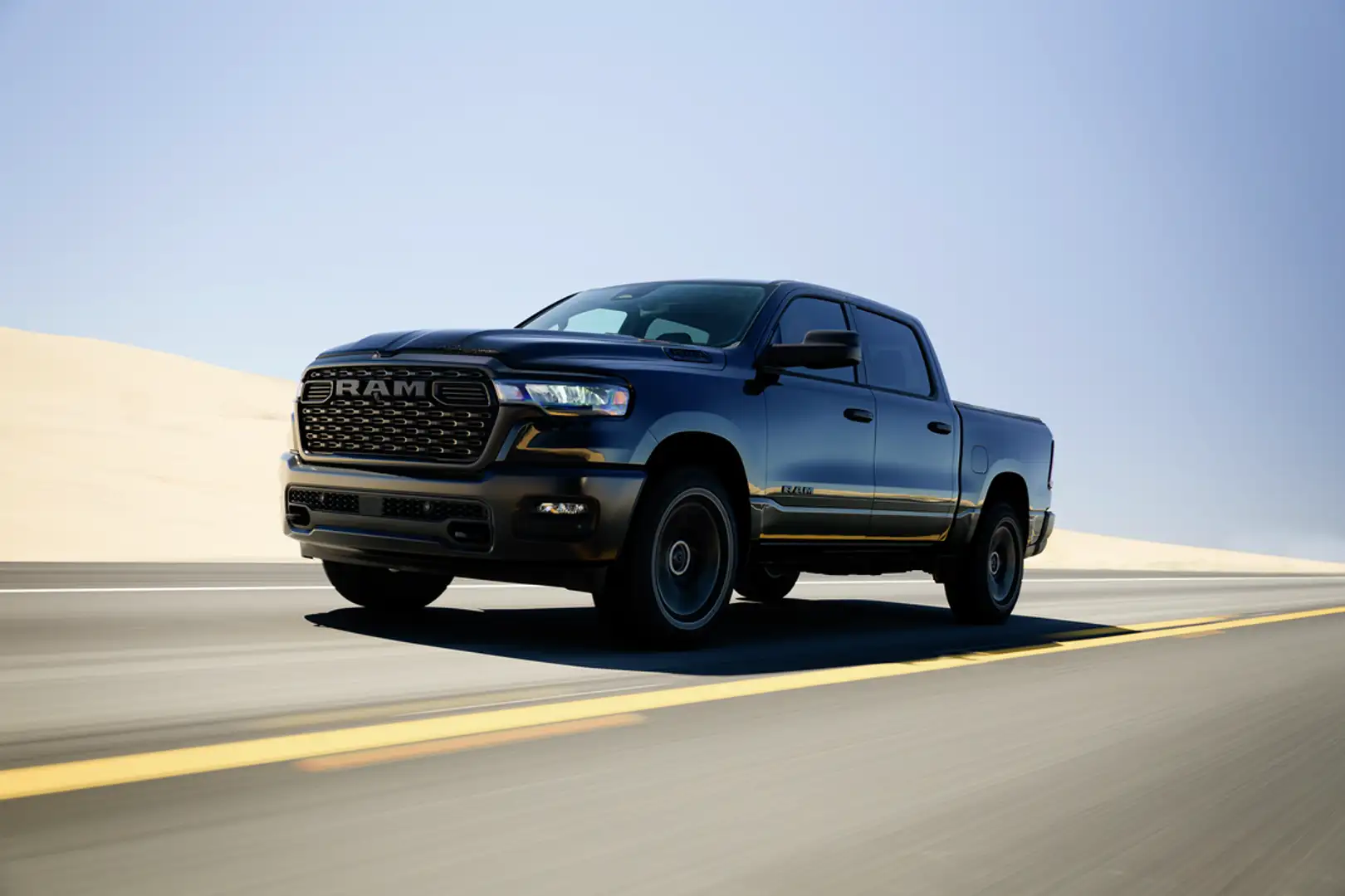 Dodge RAM RAM 2025 TRADESMAN NIGHT 3.0L 420 CV Nero - 2