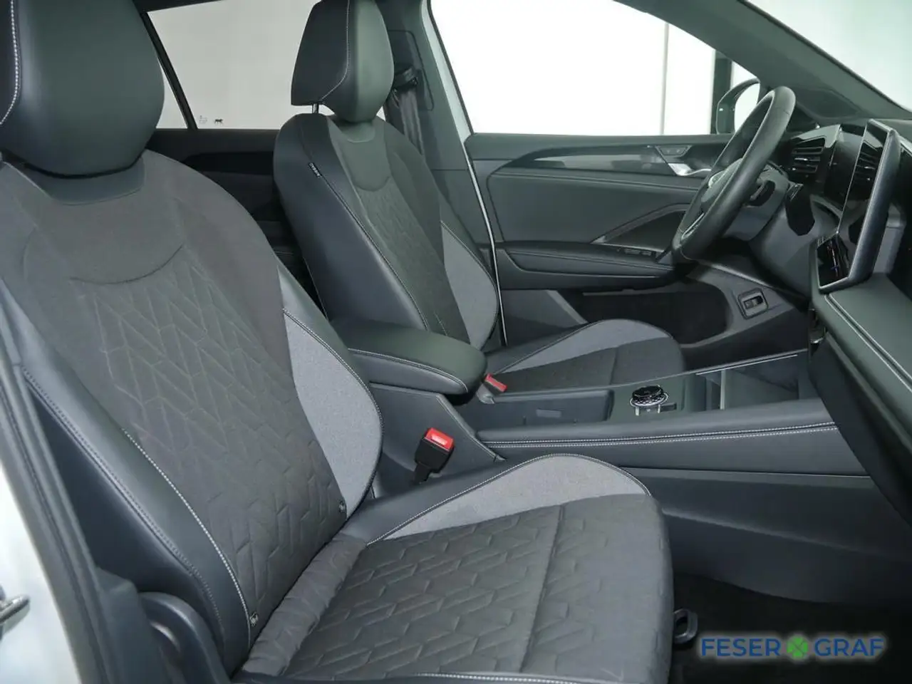 Volkswagen Tiguan 1.5 eTSI Life DSG AHK Rückfahrkamera IQ. 8