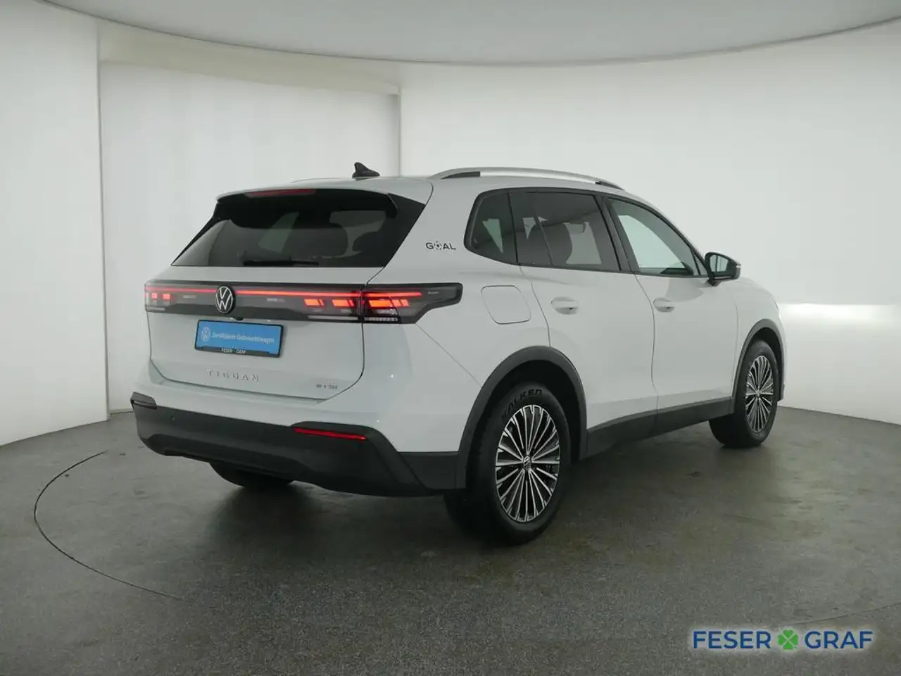 Volkswagen Tiguan 1.5 eTSI Life DSG AHK Rückfahrkamera IQ. 6