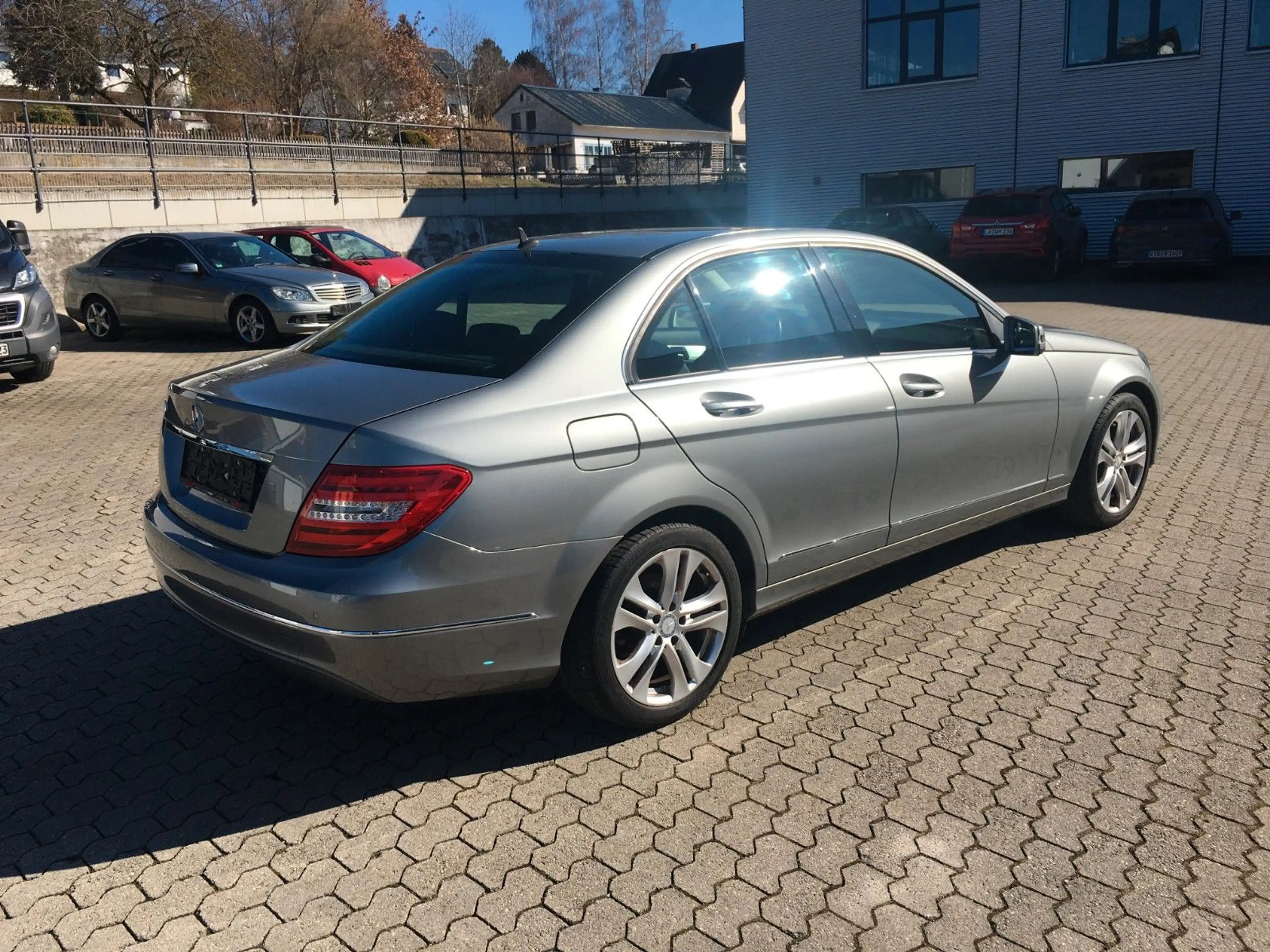 Mercedes-Benz C 180 C Limousine C 180 CGI BlueEfficiency — photo 5