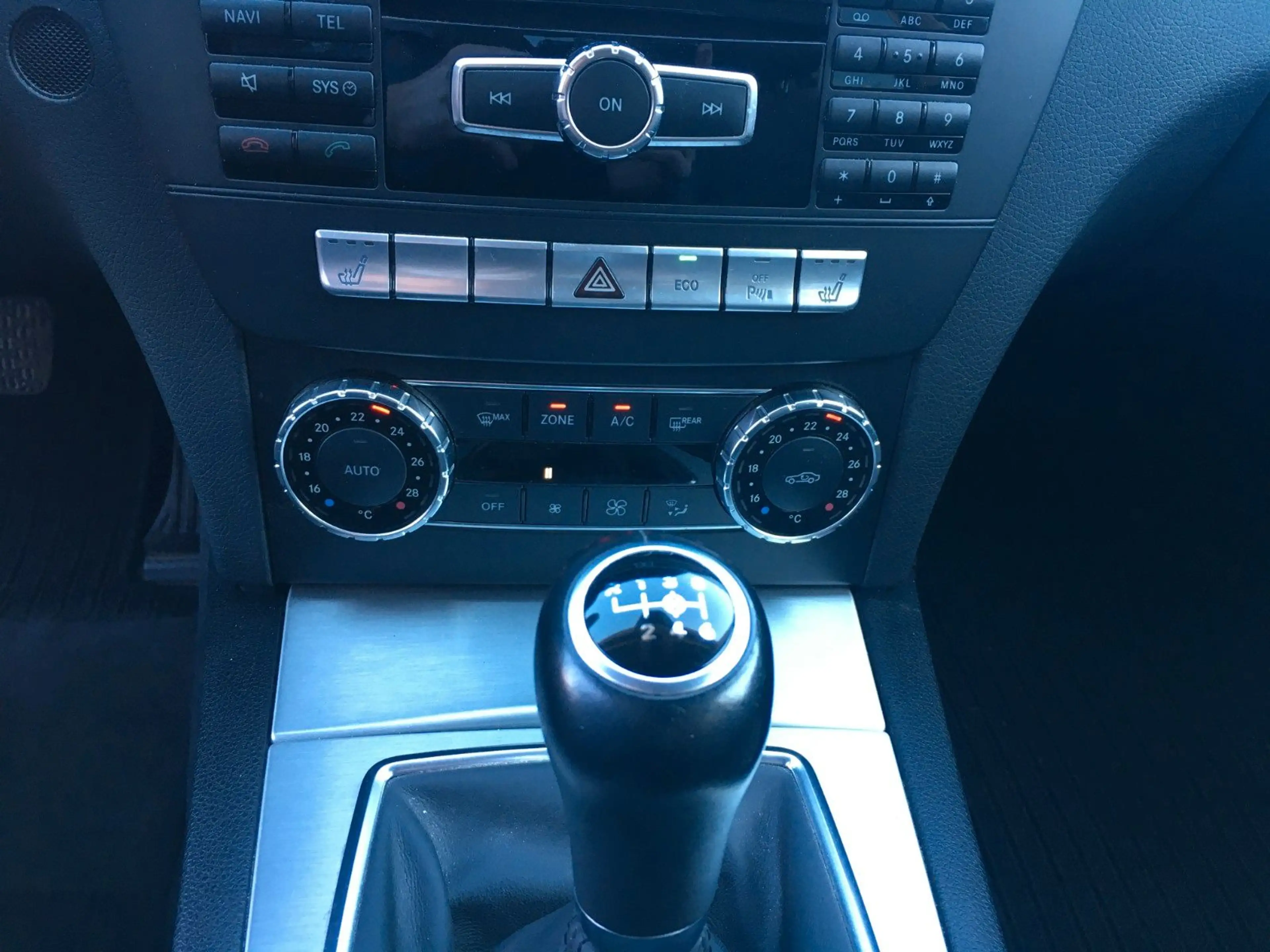 Mercedes-Benz C 180 C Limousine C 180 CGI BlueEfficiency — photo 13